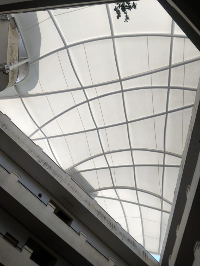 b076f479-870b-4e40-9d7d-2286f2328fb7